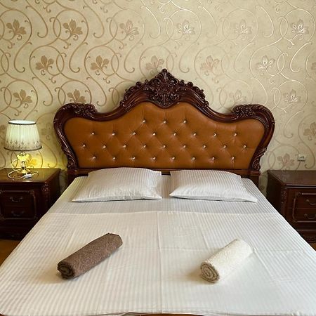 Guest House Levan II Dadiani Zugdidi Εξωτερικό φωτογραφία
