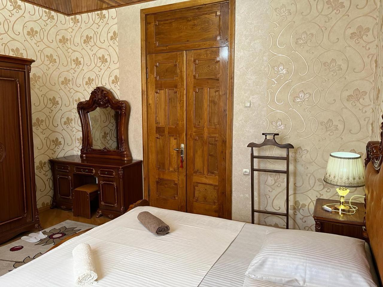 Guest House Levan II Dadiani Zugdidi Εξωτερικό φωτογραφία